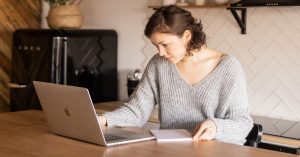 girl laptop banner