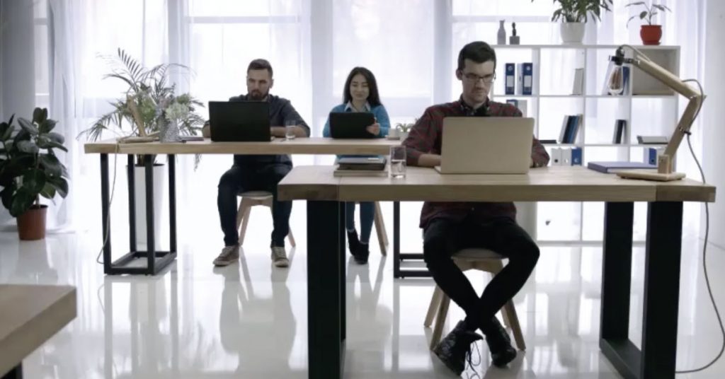 תמונה של תלמידים בקורס לימודי תכנות